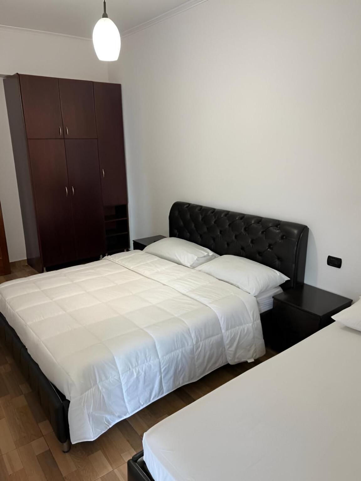 Monte Cristo Hotel With Rooftop Pool Sarande Exterior photo